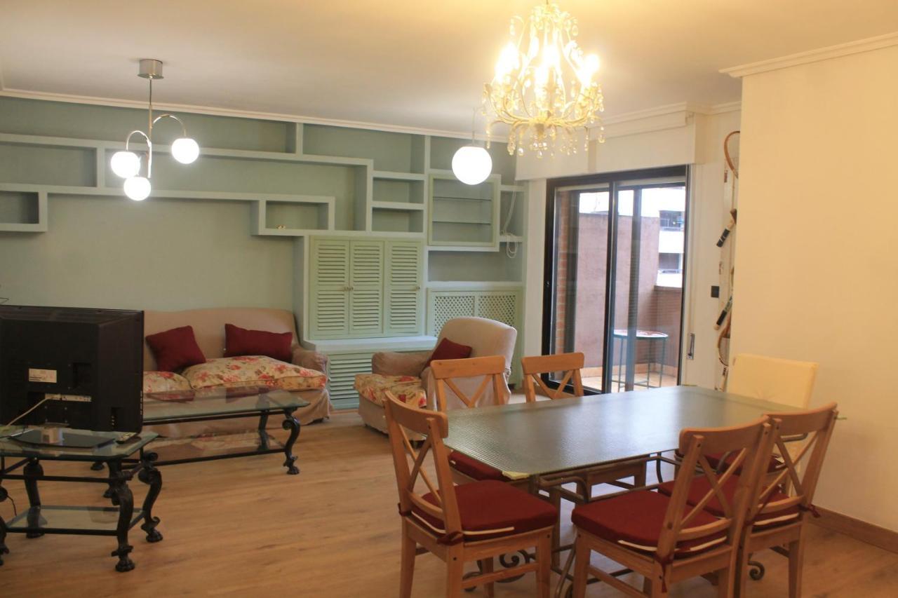 Apartamento Pamplona Comfort Екстериор снимка